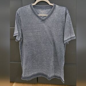 Lucky Brand Men's Heathered Charcoal V-Neck Tee